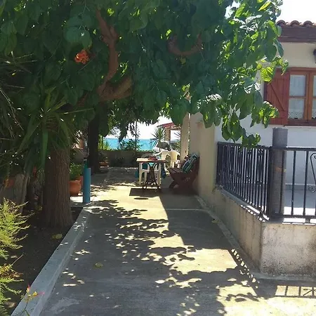 Παραθαλάσσια Κατοικία Στην Παραλία Κατακόλου Pyrgos  Exterior photo